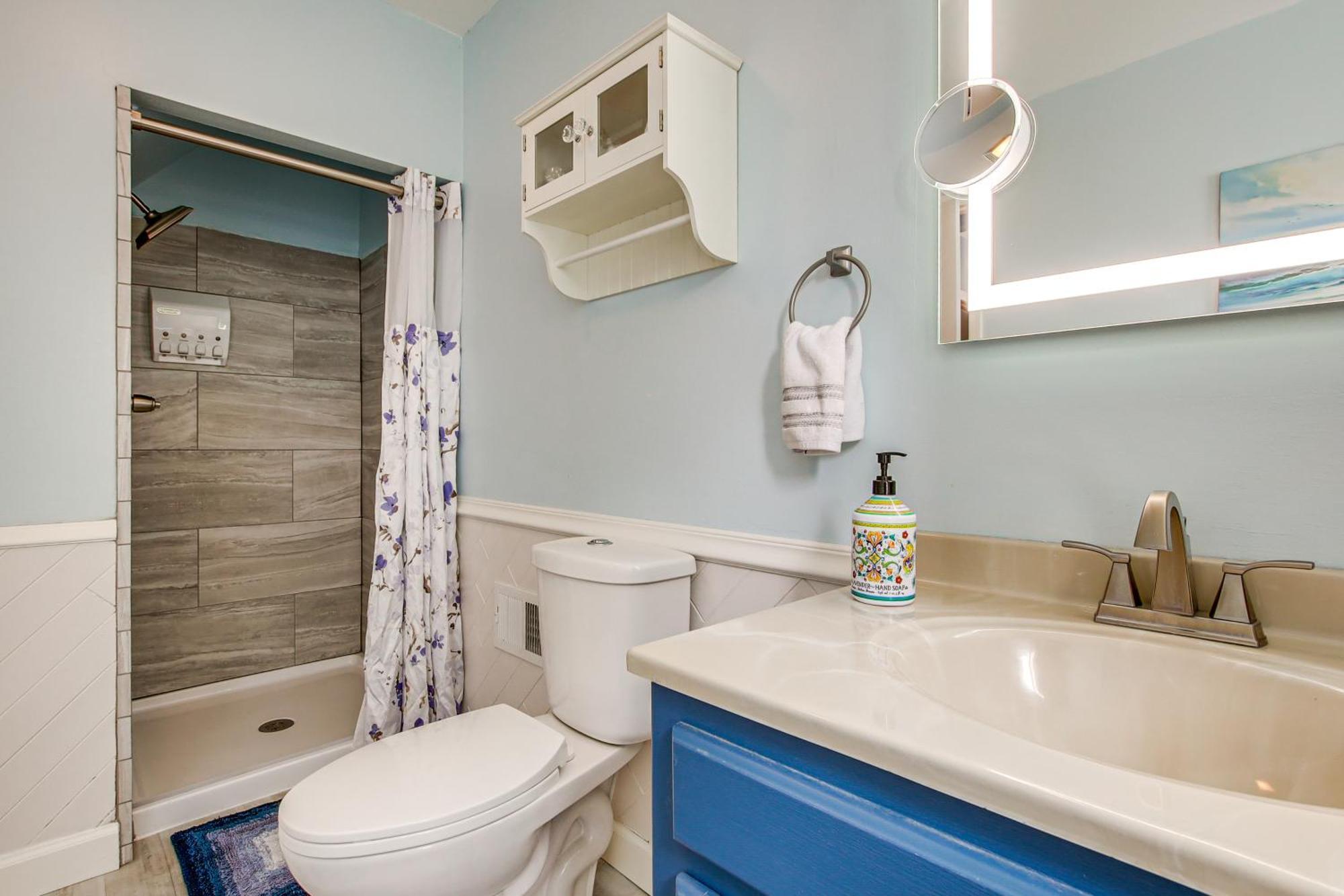 Lavish House With Patio - 2 Blocks To Green Lake! Luaran gambar