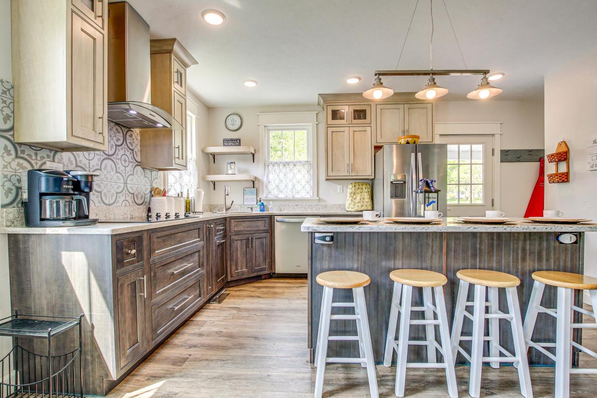 Lavish House With Patio - 2 Blocks To Green Lake! Luaran gambar